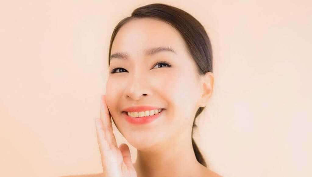 ครีมลดเลือนริ้วรอยบนใบหน้า