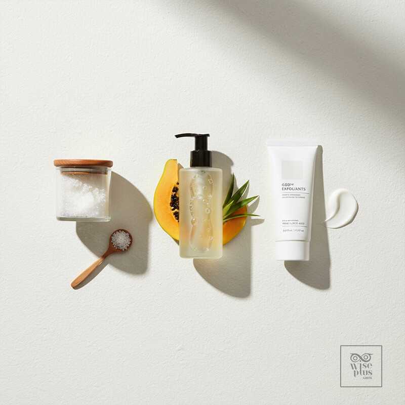 ตัวเลือกสครับผิวอ่อนโยนแบบเม็ดเอนไซม์และกรดอ่อน