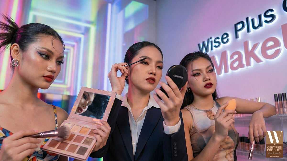 การพัฒนาสูตรผลิตภัณฑ์แต่งหน้าและเครื่องสำอาง OEM