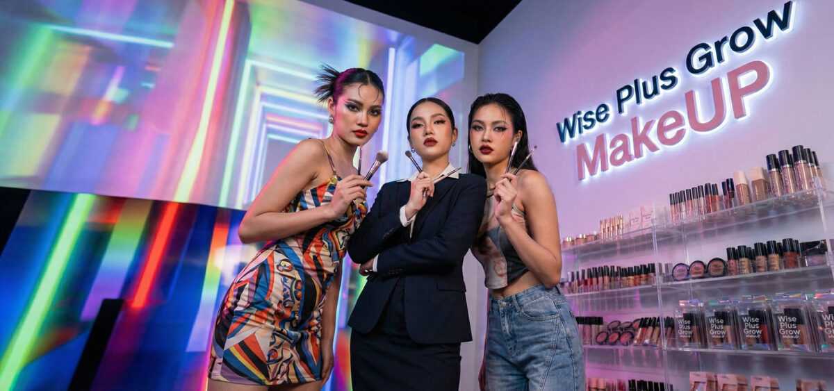 ผลิตภัณฑ์แต่งหน้า Makeup และอุปกรณ์เครื่องสำอาง OEM