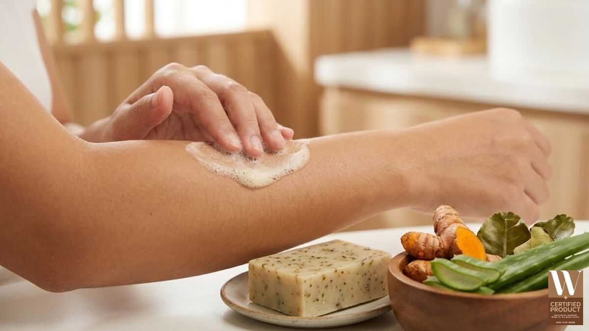 ทดสอบการแพ้และใช้สบู่สมุนไพรไทยอย่างอ่อนโยนบนผิว