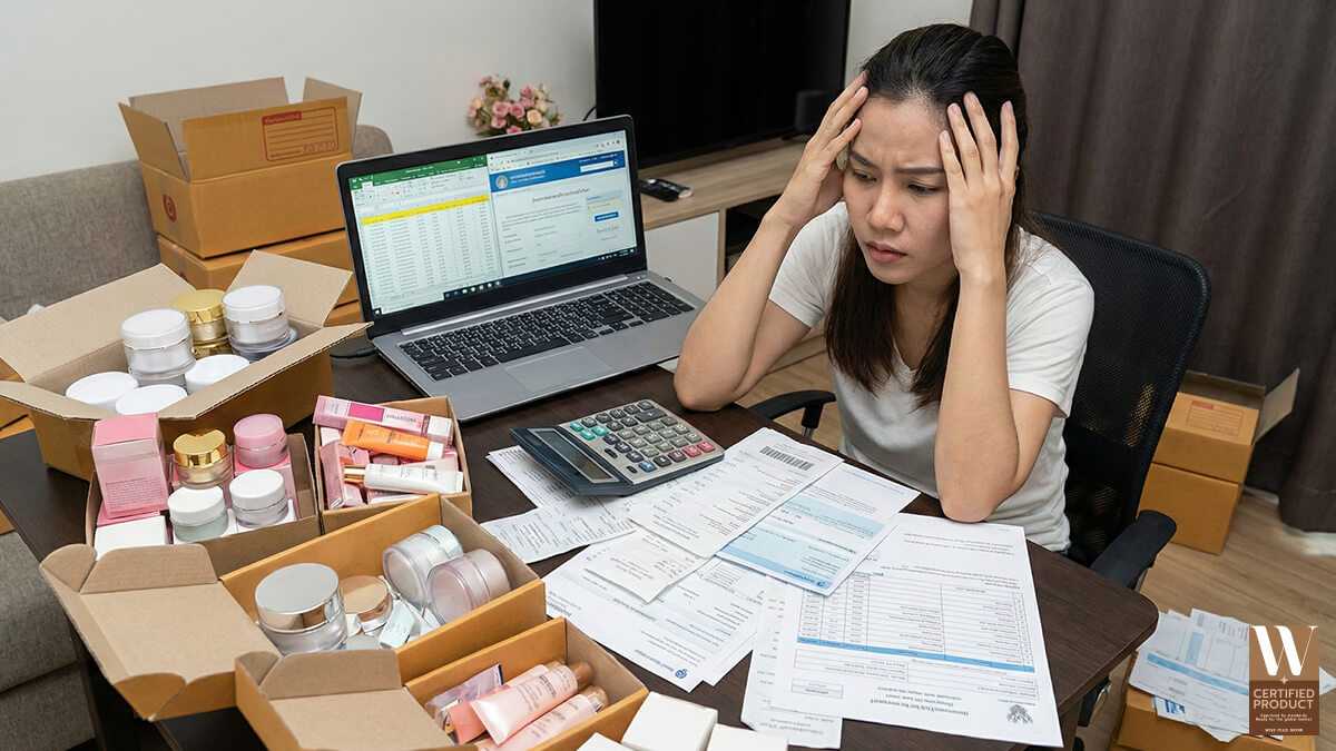 สาเหตุที่พ่อค้าแม่ค้าขายครีมออนไลน์ถูกเรียกเก็บภาษีย้อนหลังจากรายได้และการยื่นภาษีไม่สอดคล้อง