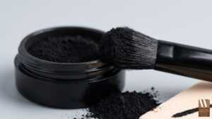 เม็ดสีดำ Carbon Black ในเครื่องสำอางใช้ทำอะไร
