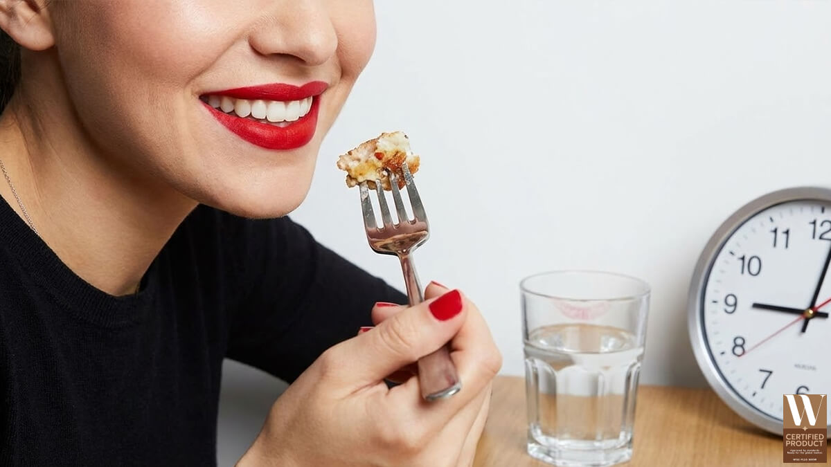 ความหมายของลิปสติกติดทนในผลิตภัณฑ์เครื่องสำอางสำหรับริมฝีปาก