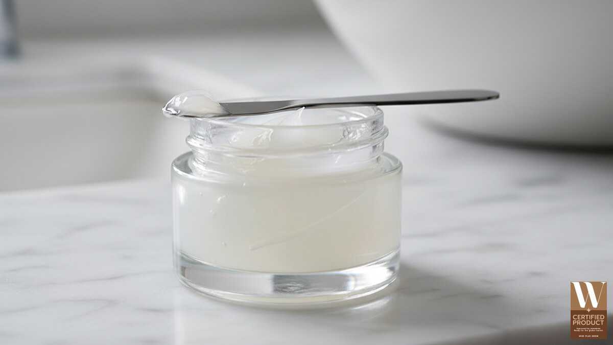 ความปลอดภัยของปิโตรเลี่ยมเจลในเครื่องสำอางและข้อเท็จจริงที่ควรรู้